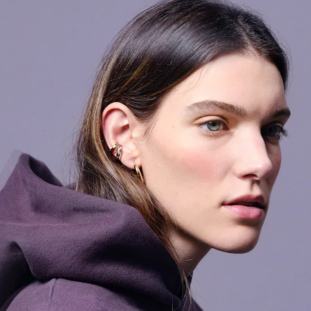 charlottecardin_thumbnail_what_the_france