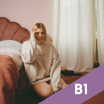 cover_alors_on_chante – Louane Secret